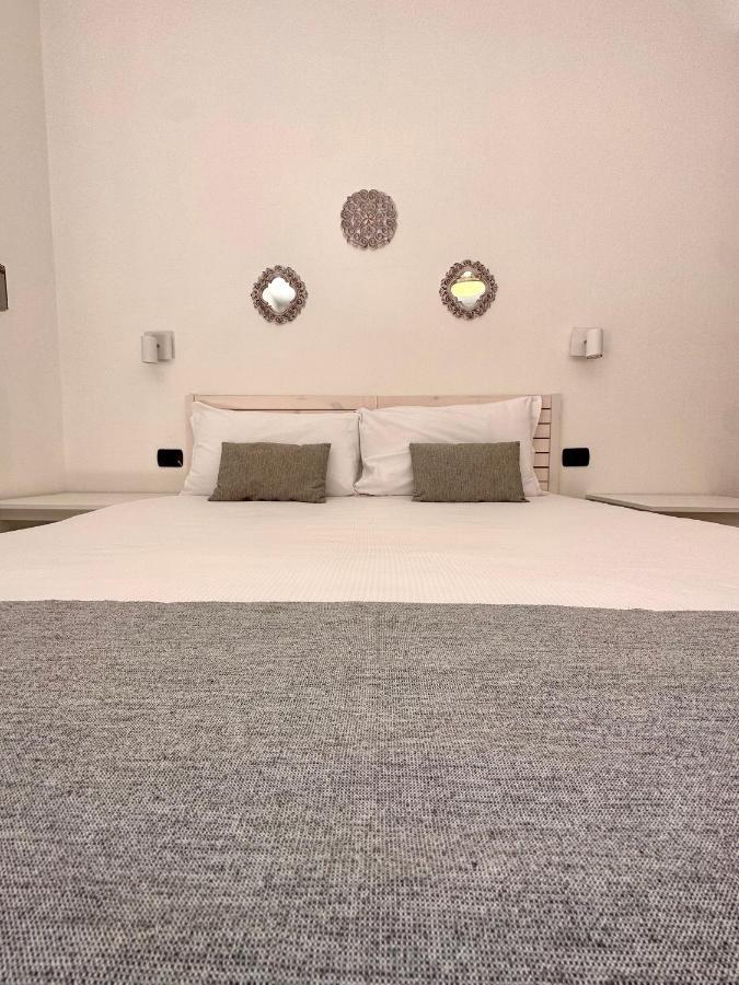 Double A Luxury Room Olbia Buitenkant foto